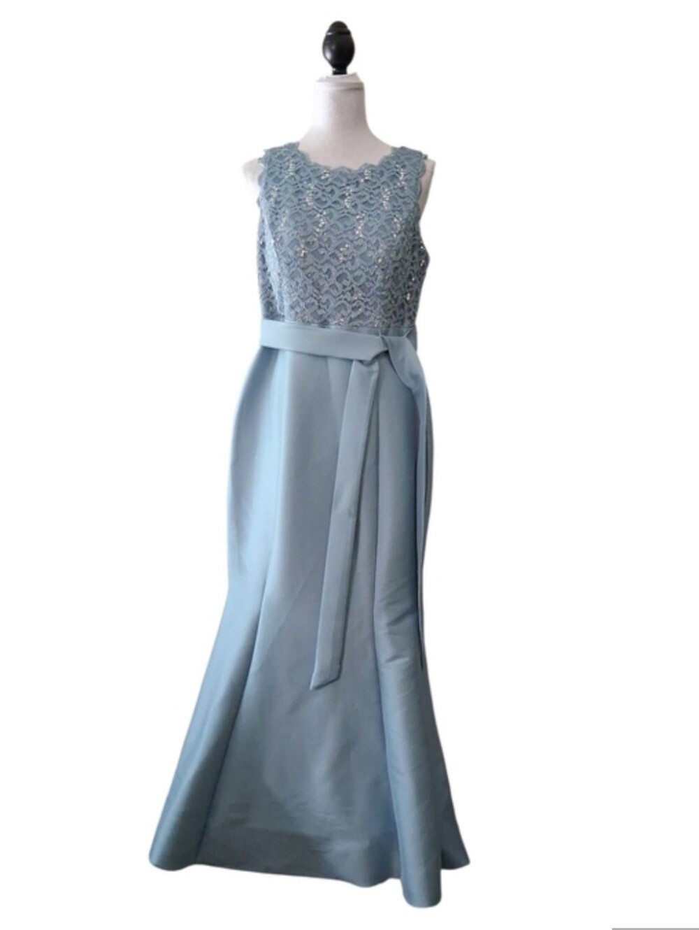 Sleeveless Lace Bodice Evening Gown in Light Bluish/ Seafoam Green Size 12 - Picture 11 of 11